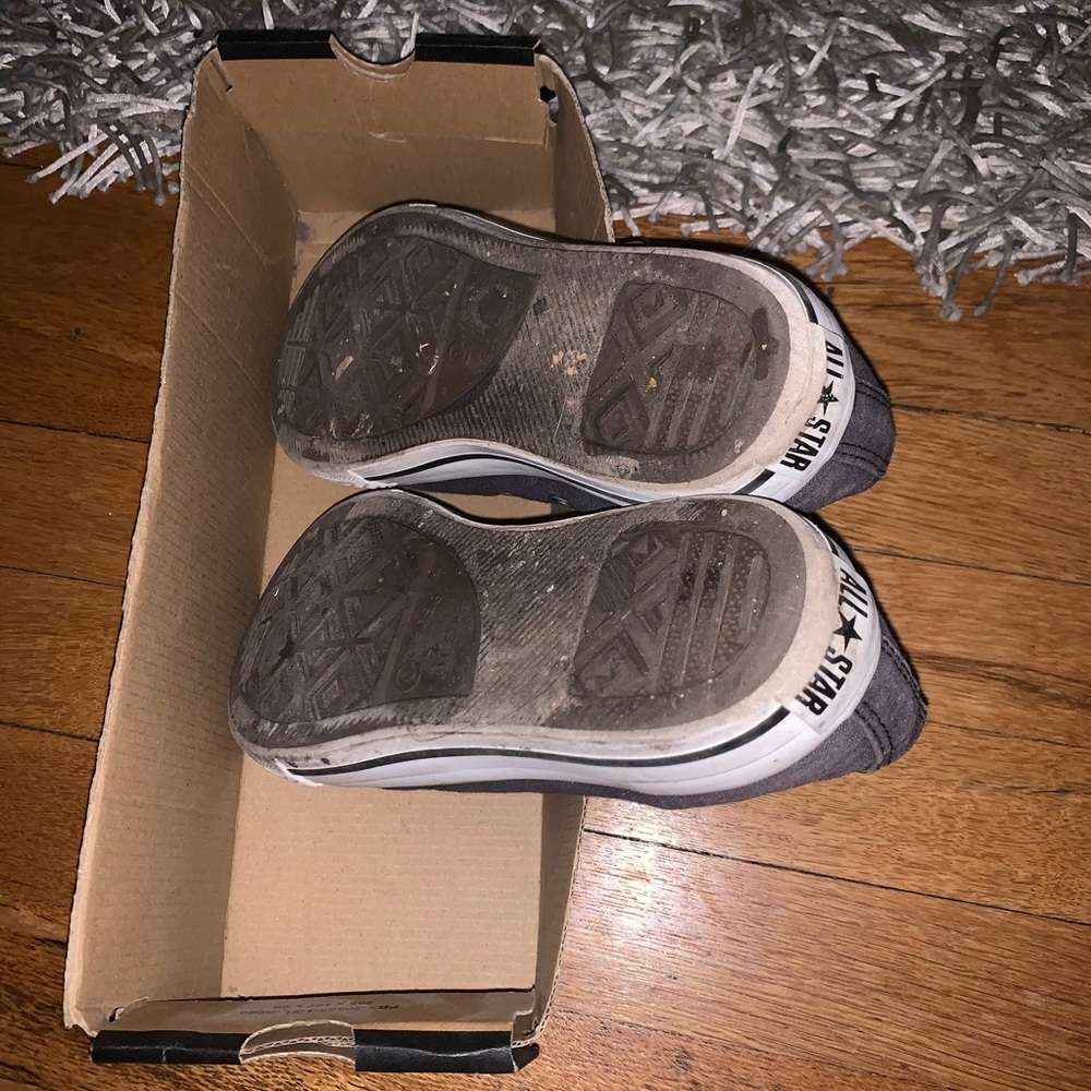 Converses - Picture 4 of 4